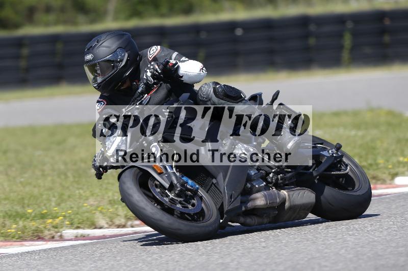 /Archiv-2025/48 25.08.2025 Cornu Master School ADR/blau-bleu/49